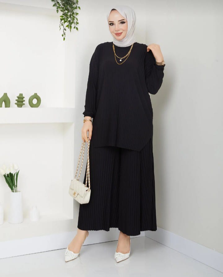 Karipkız Moda siyah piliseli ikili takım