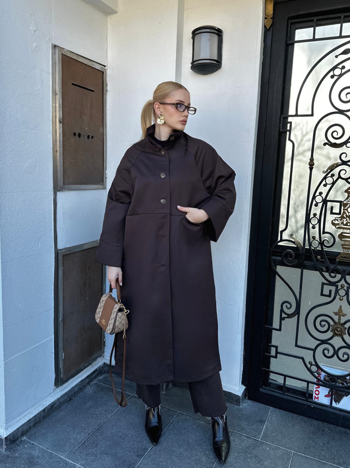 Gabardin kumaş modern kadın trençkot
